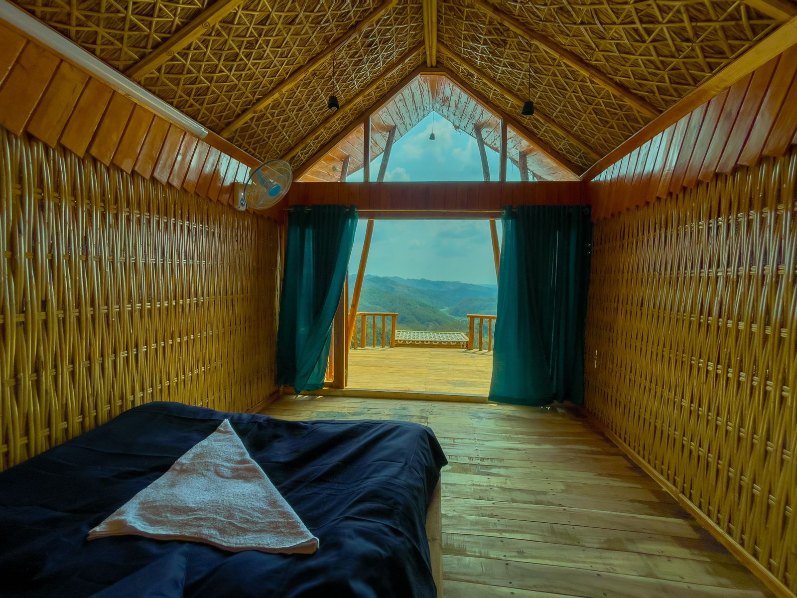 মেঘতরু রুম - Josna Valley Eco Resort