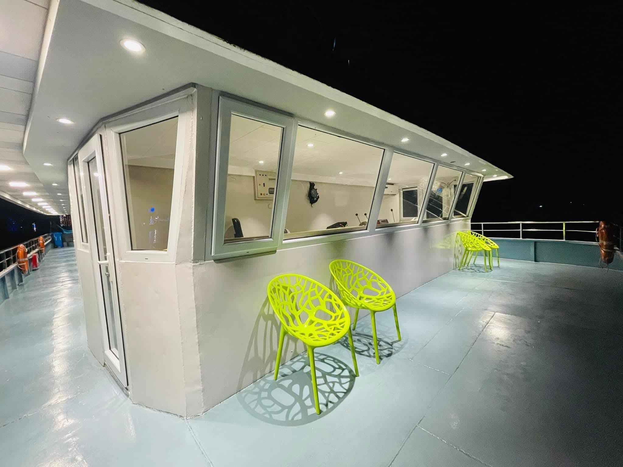 The Explorer 1.0 dining and public area Sundarban